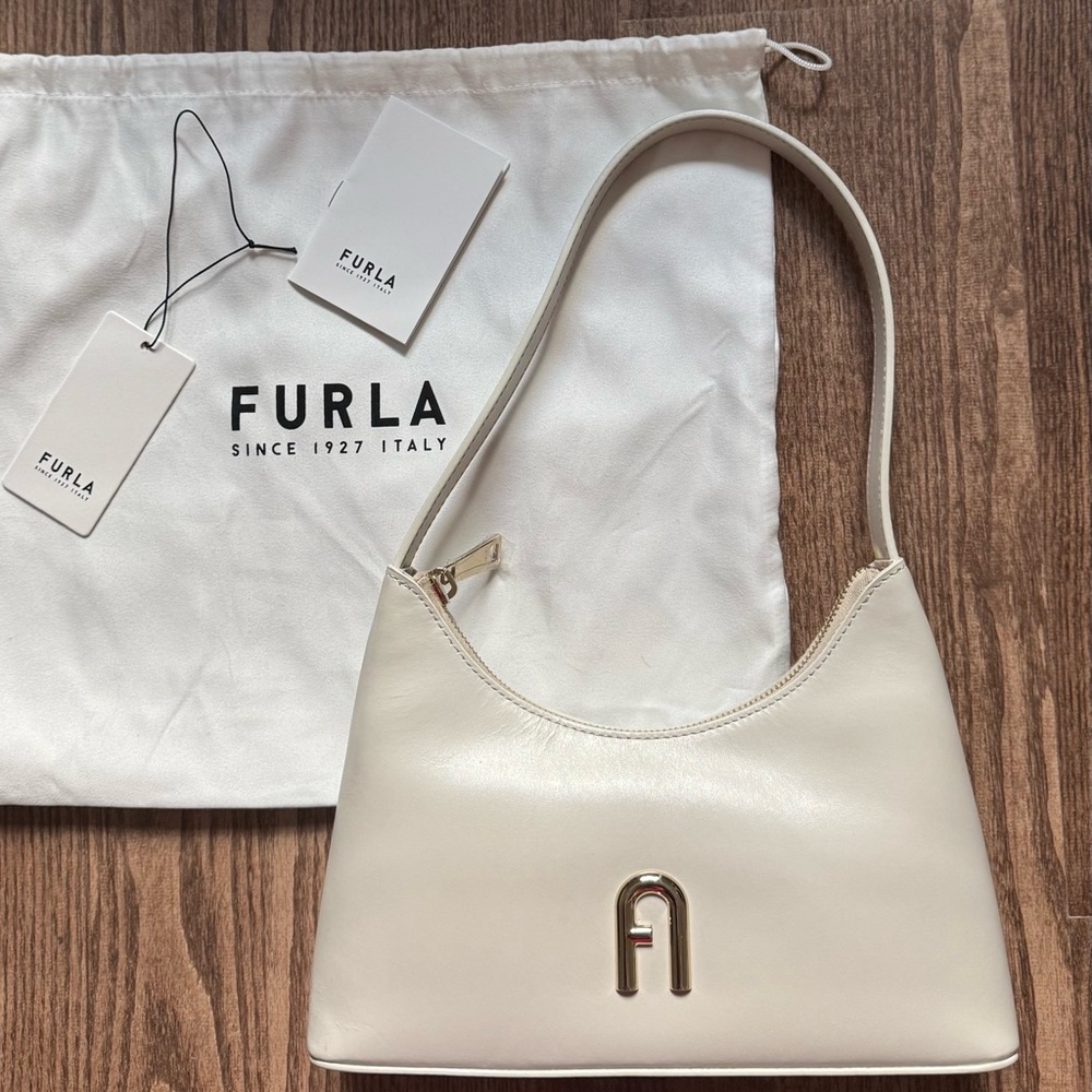 FURLA DIAMANTE SHOULDER BAG MINI color Marshmallow
